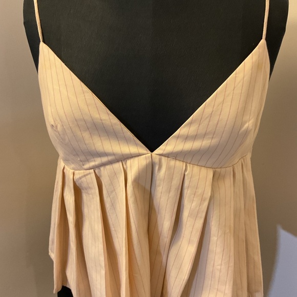 7. Zara Beige Pinstripe Pleated Sleeveless Top Size Large - Picture 4 of 9